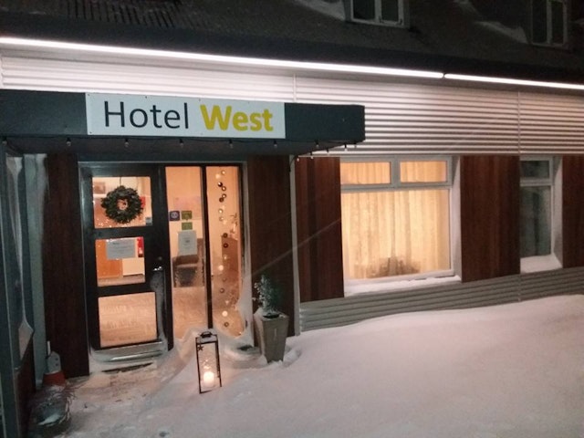 Hotel West