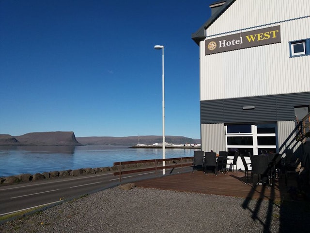 Hotel West